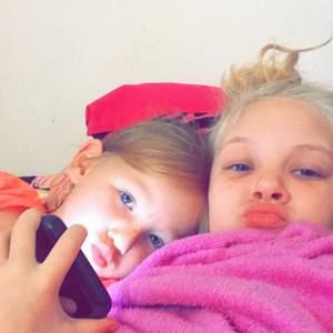 Meet your Posher, Katelyn